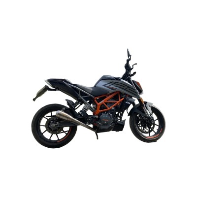 Escape SVK montado en una DUKE 125 2021-2023