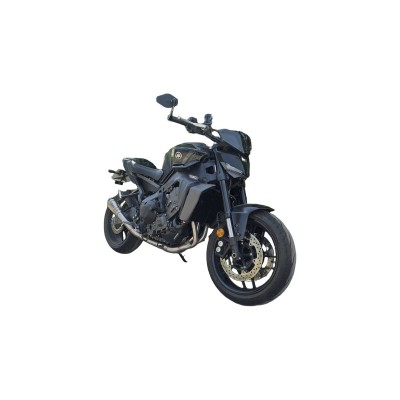 Escape SVK montado en una YAMAHA MT09 2021