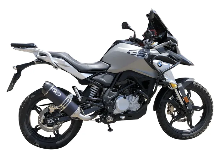 Moto BMW G310 2018 con un escape Turbo Kit montado
