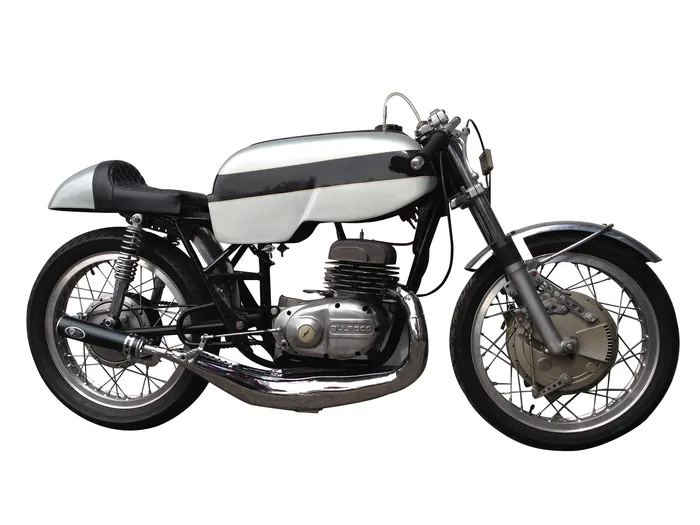 Moto BULTACO 250 TRACTOR con un escape Turbo Kit montado