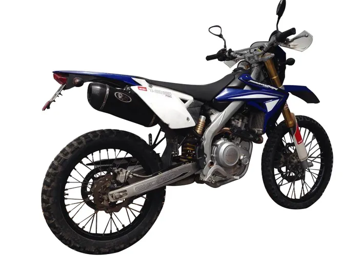 Moto DERBI SENDA 50  07-21 con un escape Turbo Kit montado