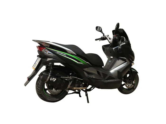 Moto KAWASAKI J125 con un escape Turbo Kit montado