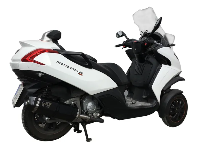 Moto PEUGEOT METROPOLIS 400 14 con un escape Turbo Kit montado