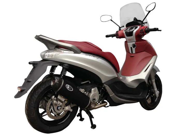 Moto PIAGGIO BEVERLY 350 13-15 con un escape Turbo Kit montado