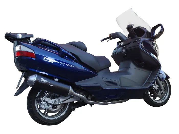 Moto SUZUKI BURGMAN 650 (03-09) con un escape Turbo Kit montado